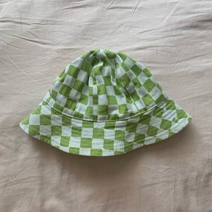 Holiday the Label Olive Checkered Bucket Hat